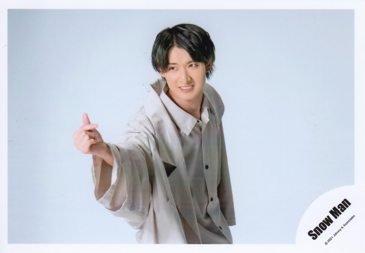 Amazon.co.jp: Snow Man 公式 生 写真（向井康二）SM00758 : おもちゃ